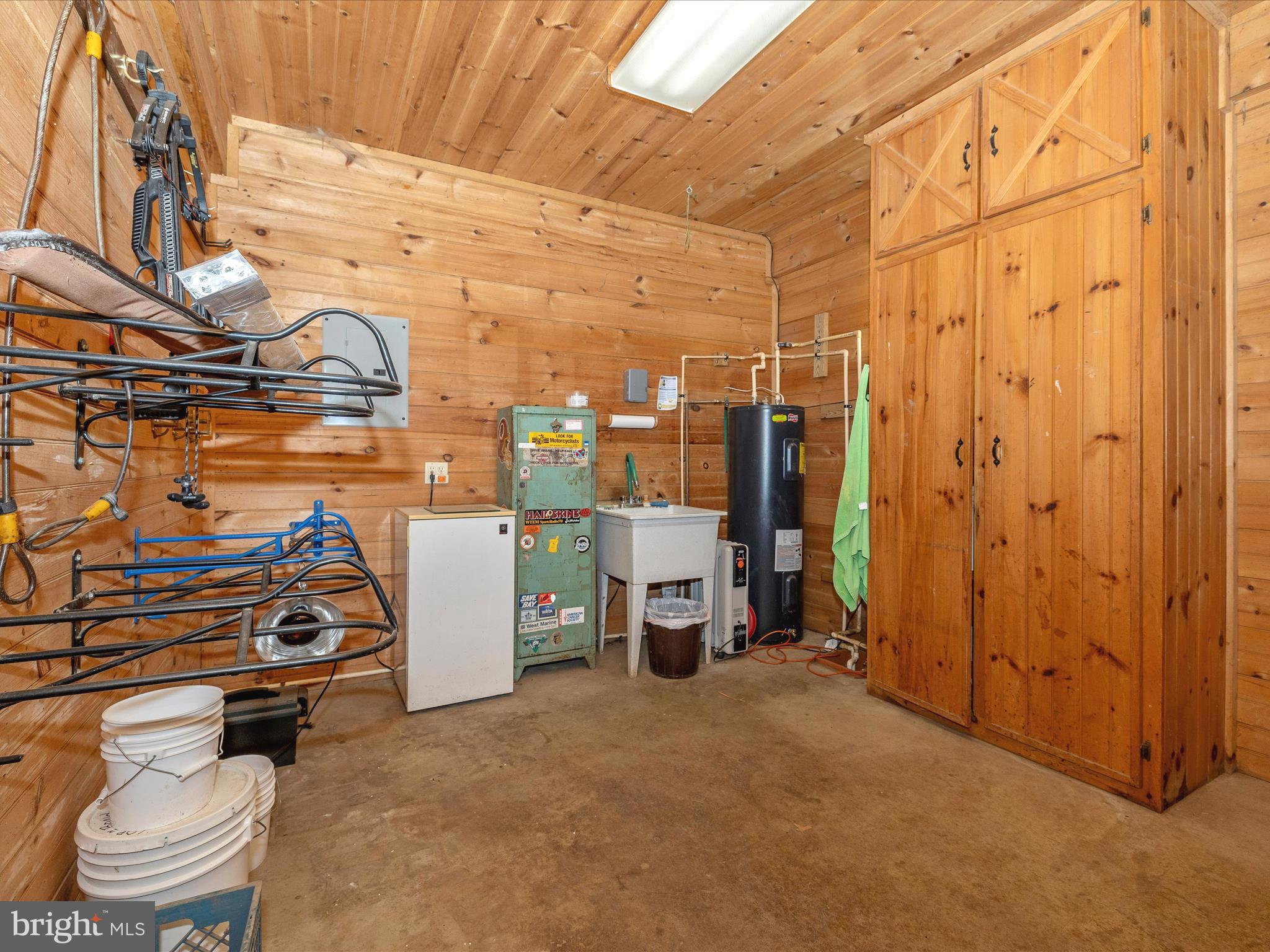 BLACK HILL ESTATES - Residential