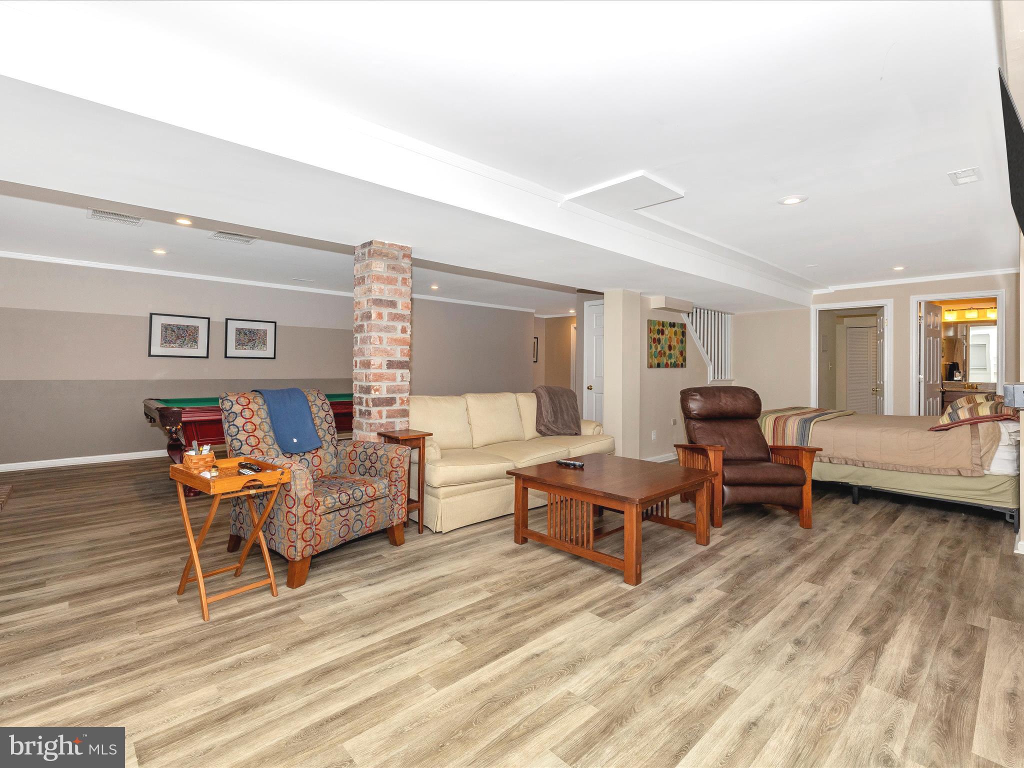 BLACK HILL ESTATES - Residential