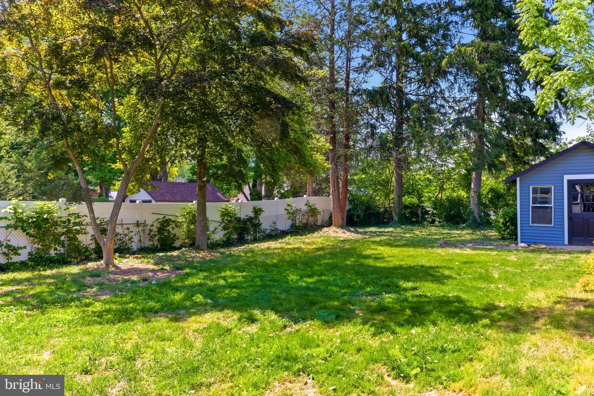 429 W PINE STREET