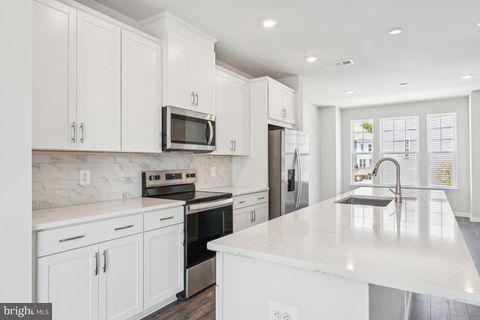 26422 SIR JAMIE TERRACE DAMASCUS MD 20872