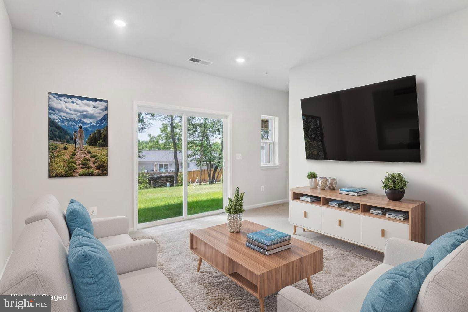 DAMASCUS VILLAGE - Residential