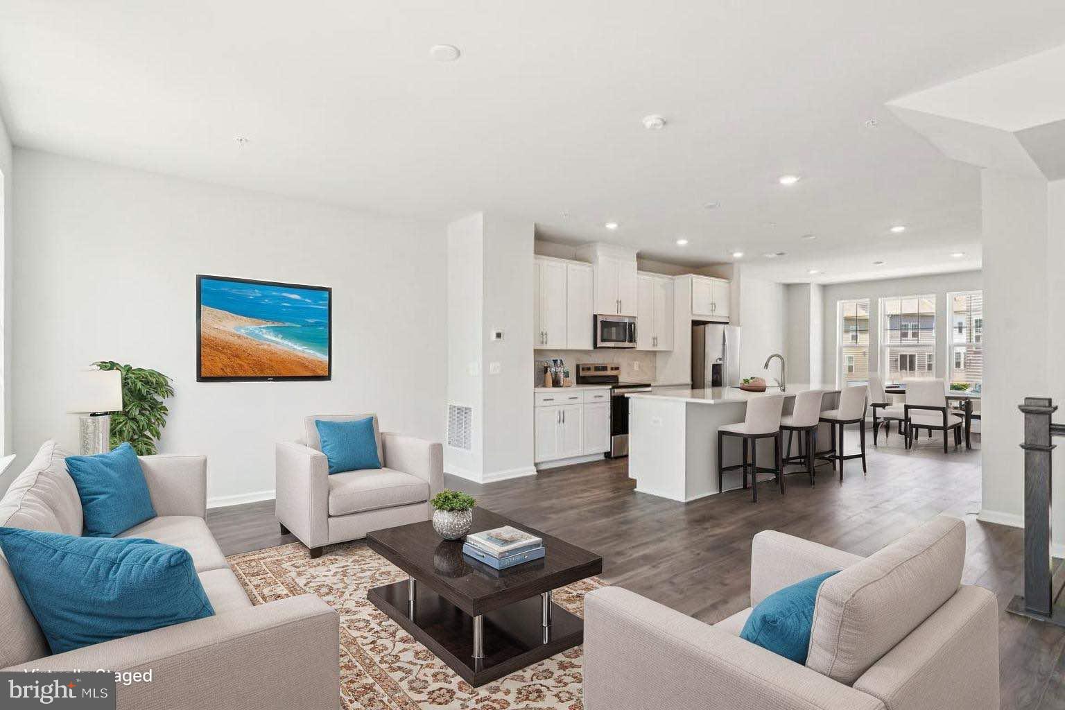 DAMASCUS VILLAGE - Residential