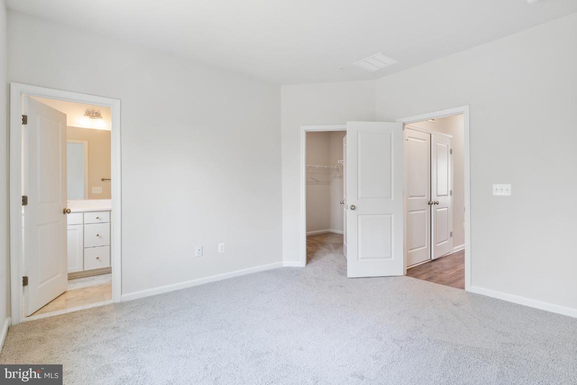 DAMASCUS VILLAGE - Residential