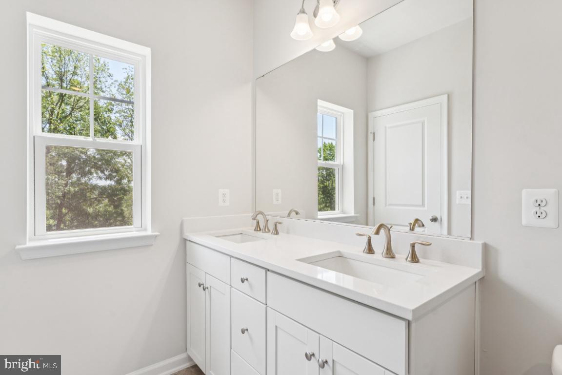 DAMASCUS VILLAGE - Residential