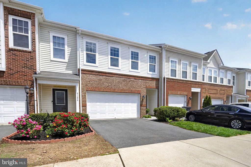 Photo of 41700 Moors Mine Terrace, ALDIE, VA 20105 (MLS # VALO2124404)