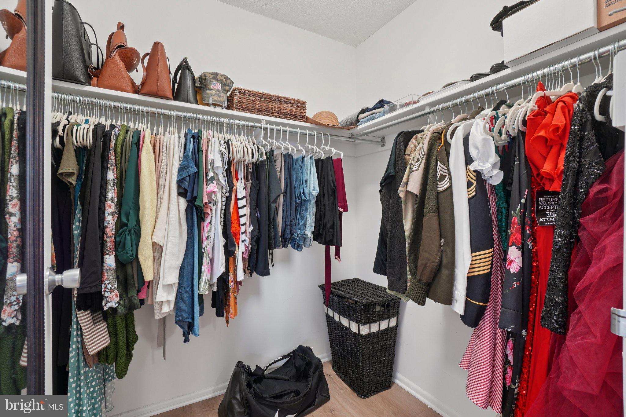 THE CARLTON - Residential