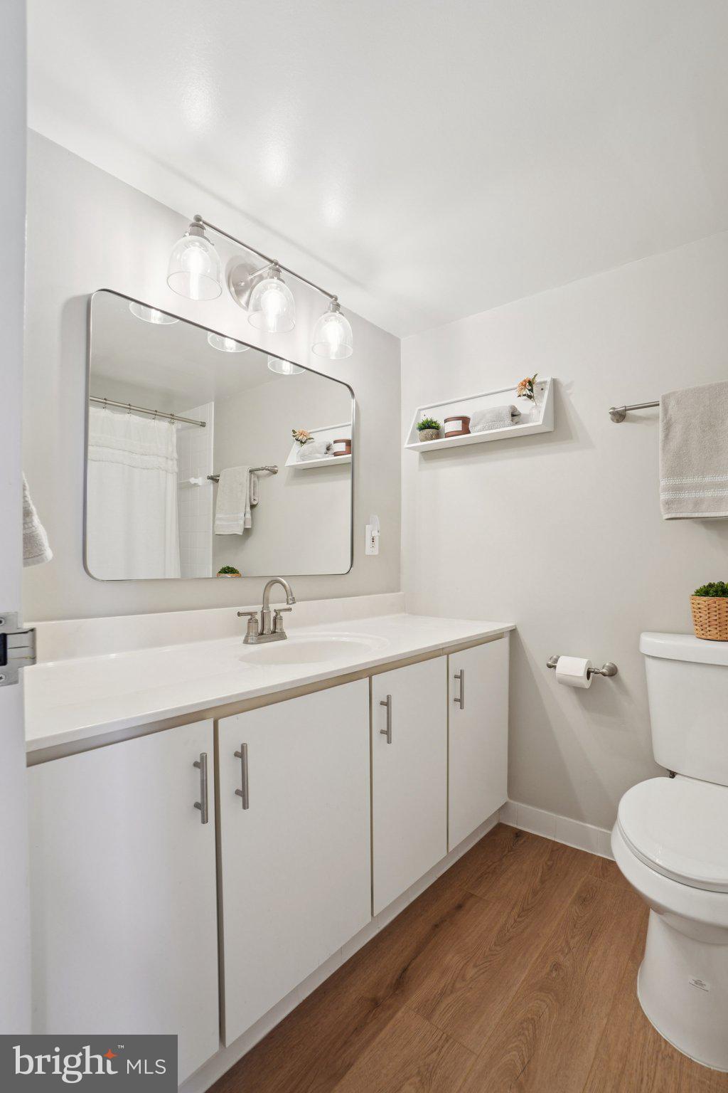 THE CARLTON - Residential