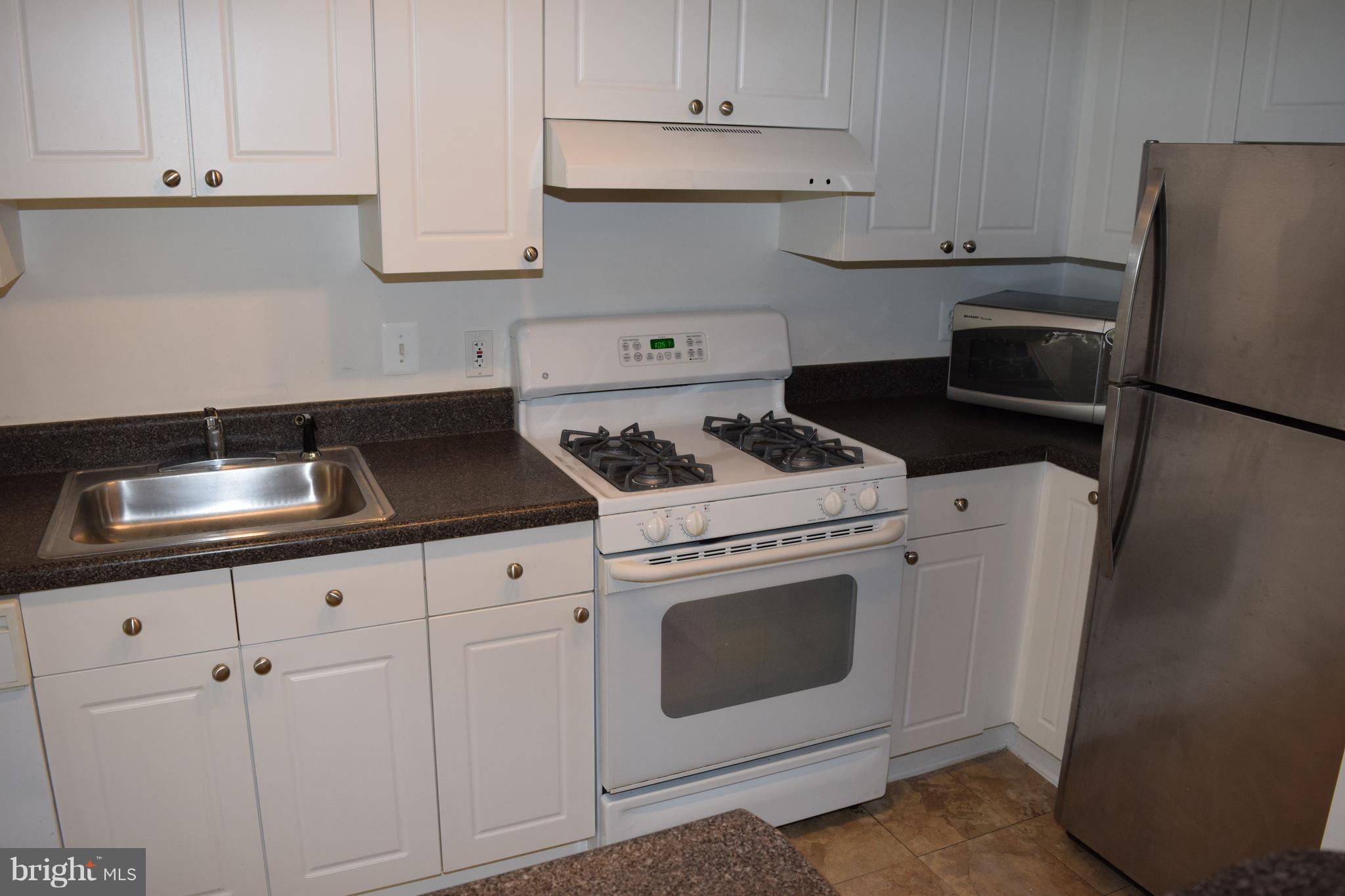 FAIRFAX RIDGE - Residential Lease