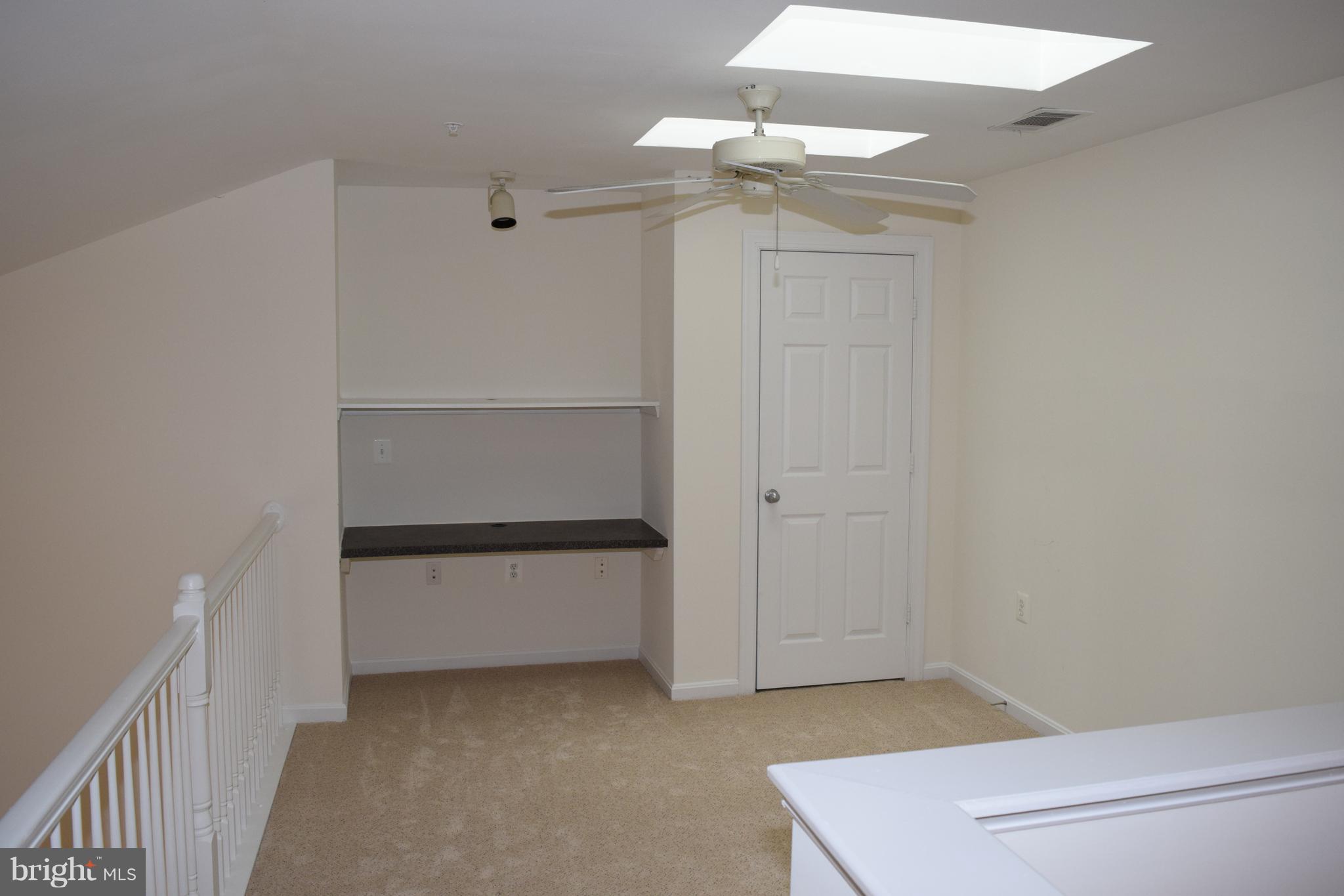 FAIRFAX RIDGE - Residential Lease