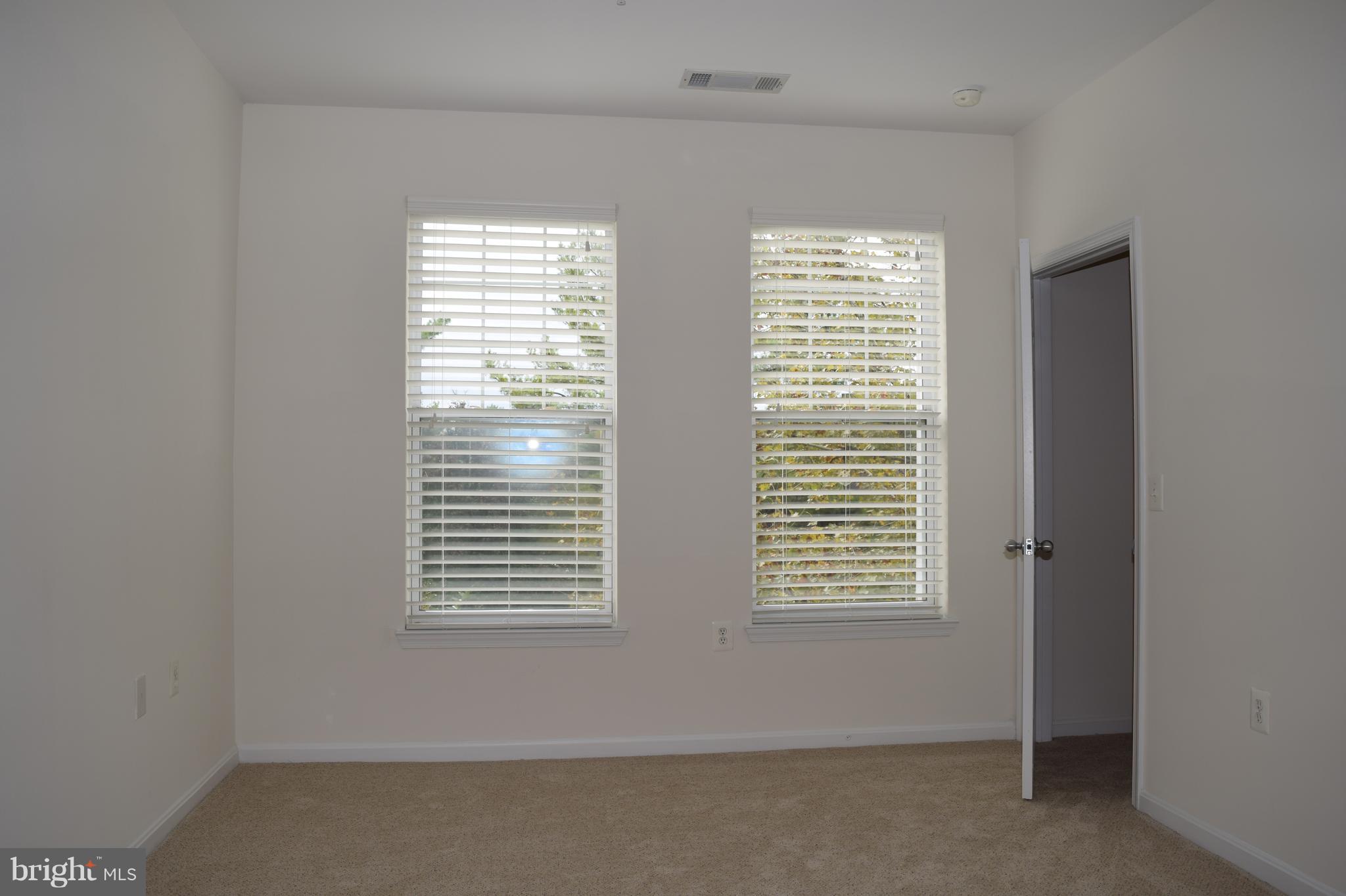 FAIRFAX RIDGE - Residential Lease