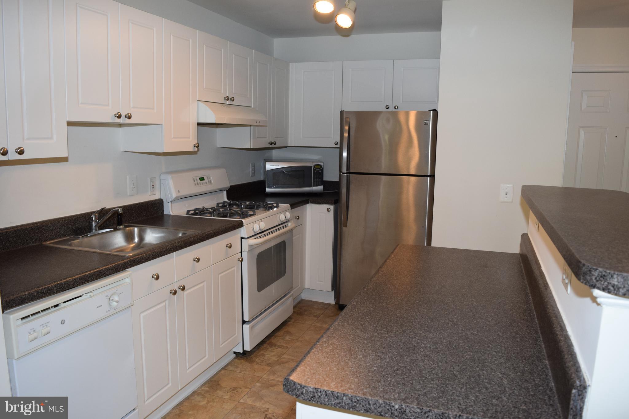 FAIRFAX RIDGE - Residential Lease