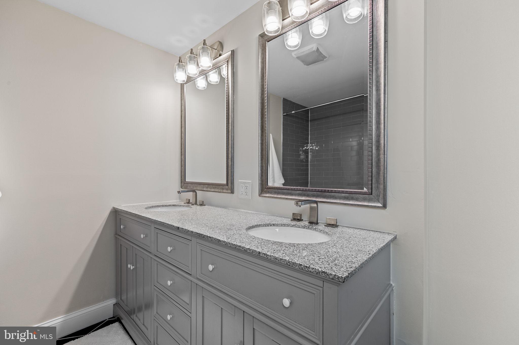 FAIRMOUNT - Residential