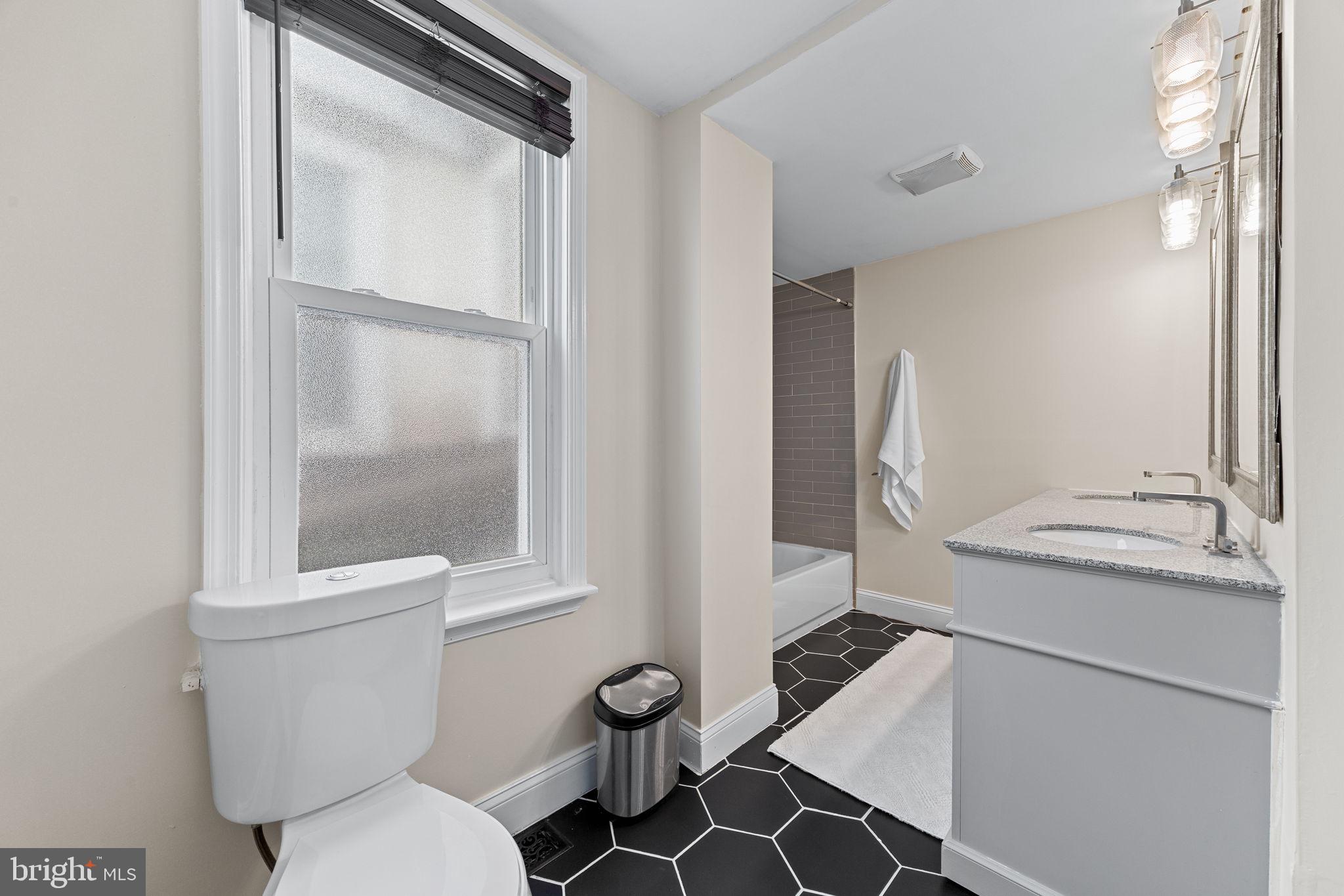 FAIRMOUNT - Residential