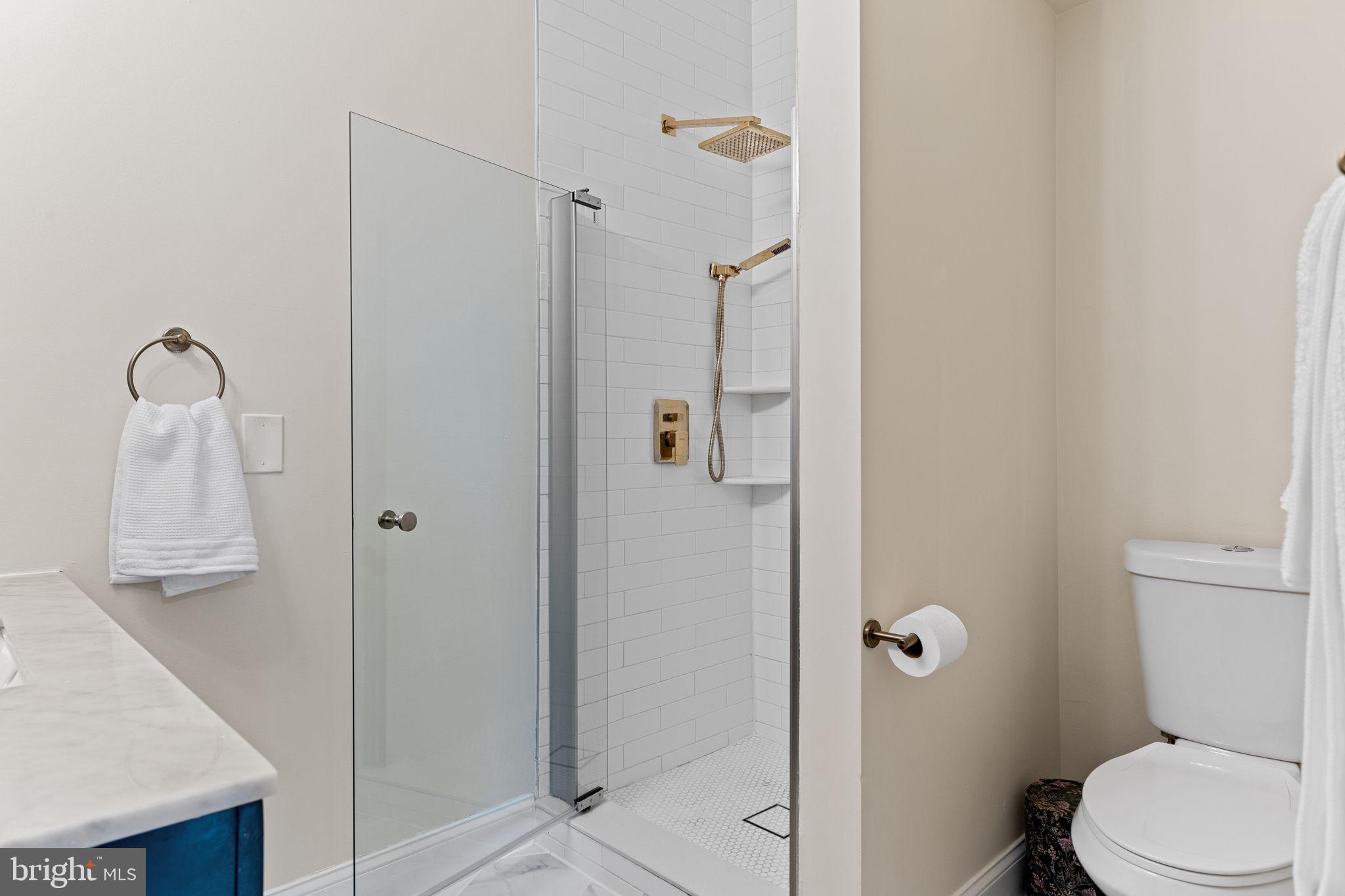 FAIRMOUNT - Residential