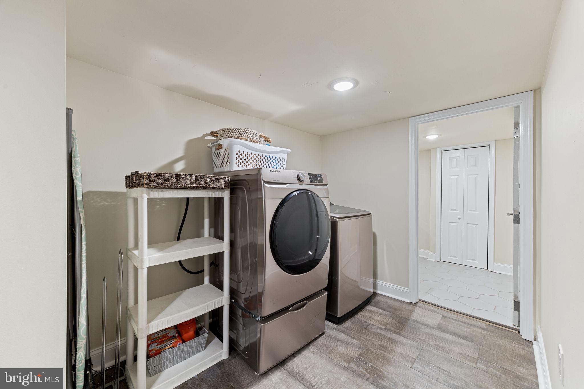 FAIRMOUNT - Residential