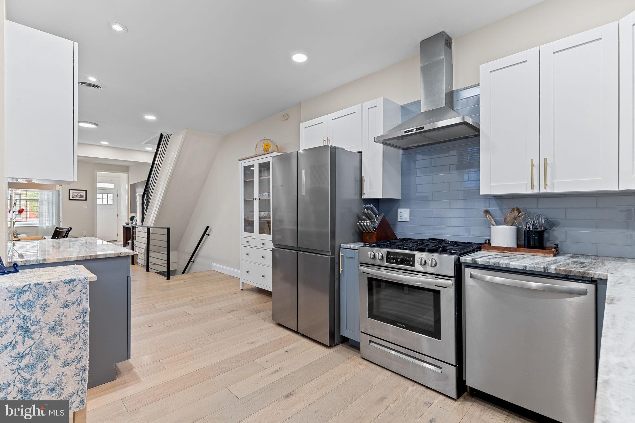 FAIRMOUNT - Residential