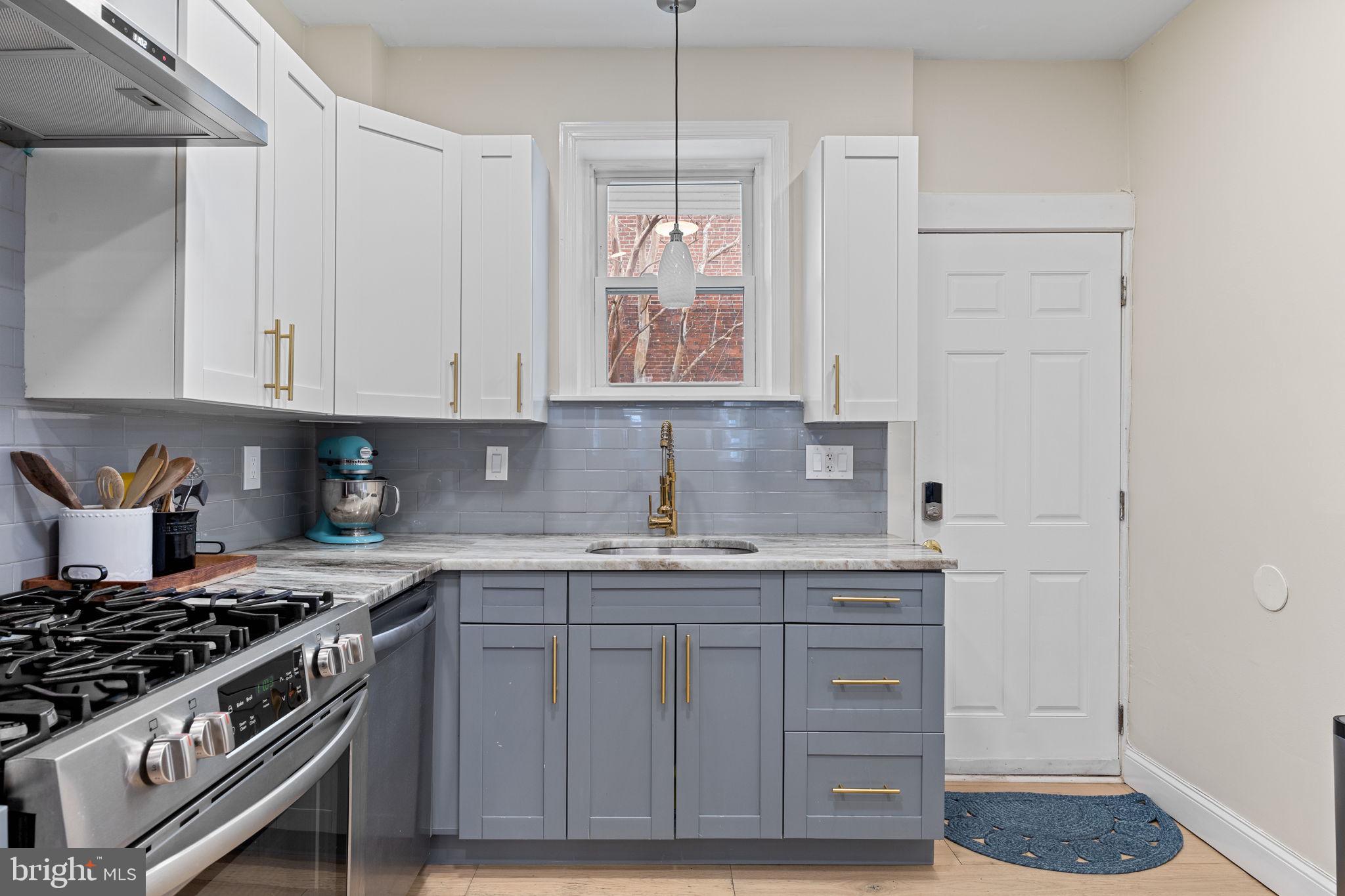 FAIRMOUNT - Residential