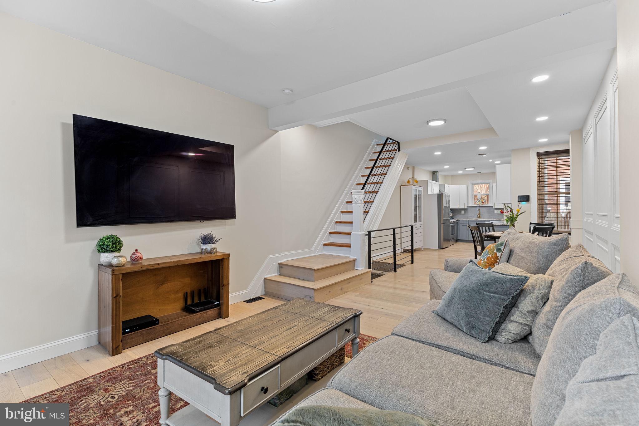 FAIRMOUNT - Residential