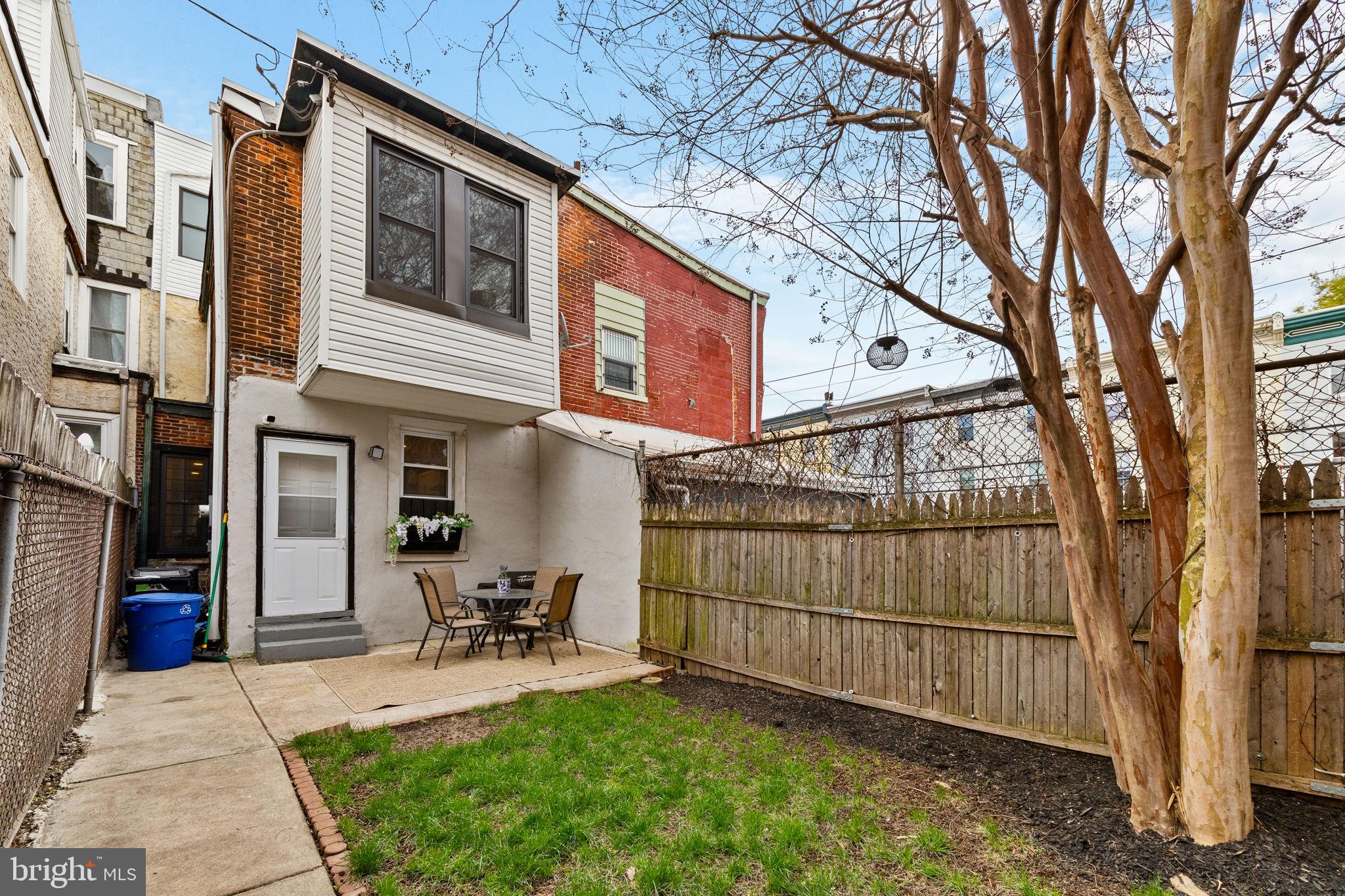 FAIRMOUNT - Residential