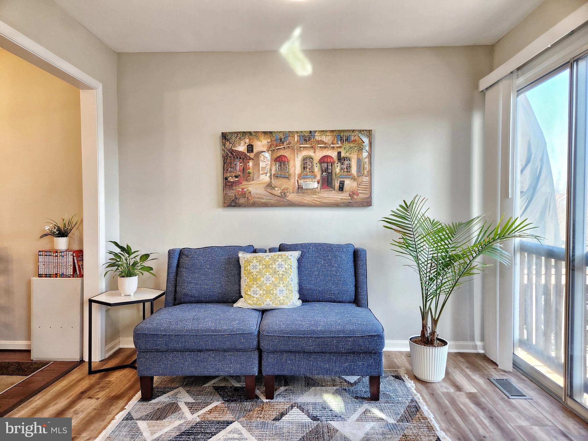 PARADISE - Residential Lease