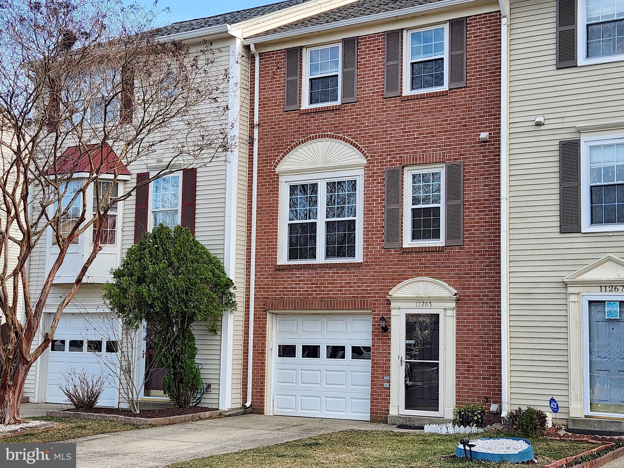 PARADISE - Residential Lease