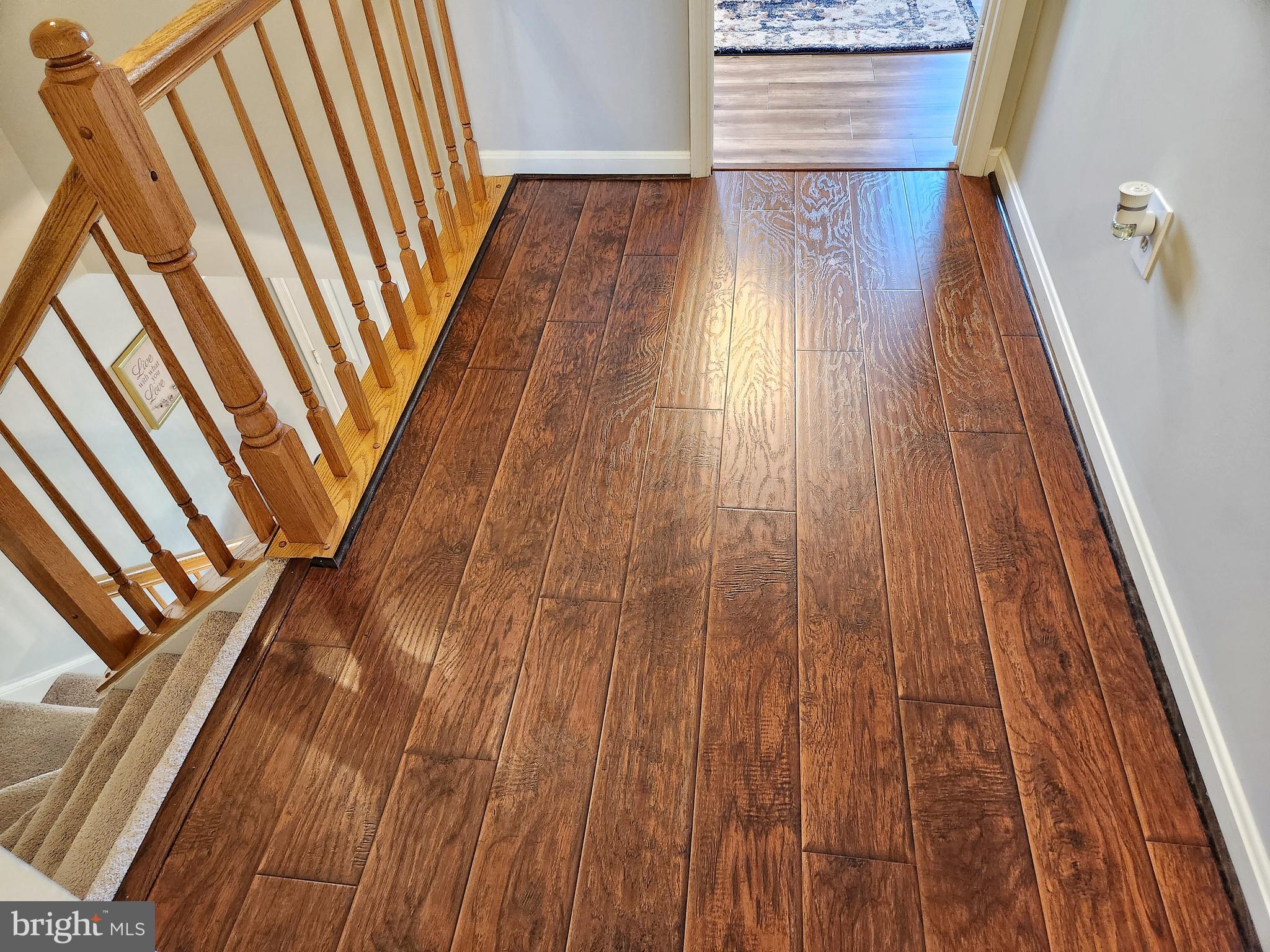 PARADISE - Residential Lease