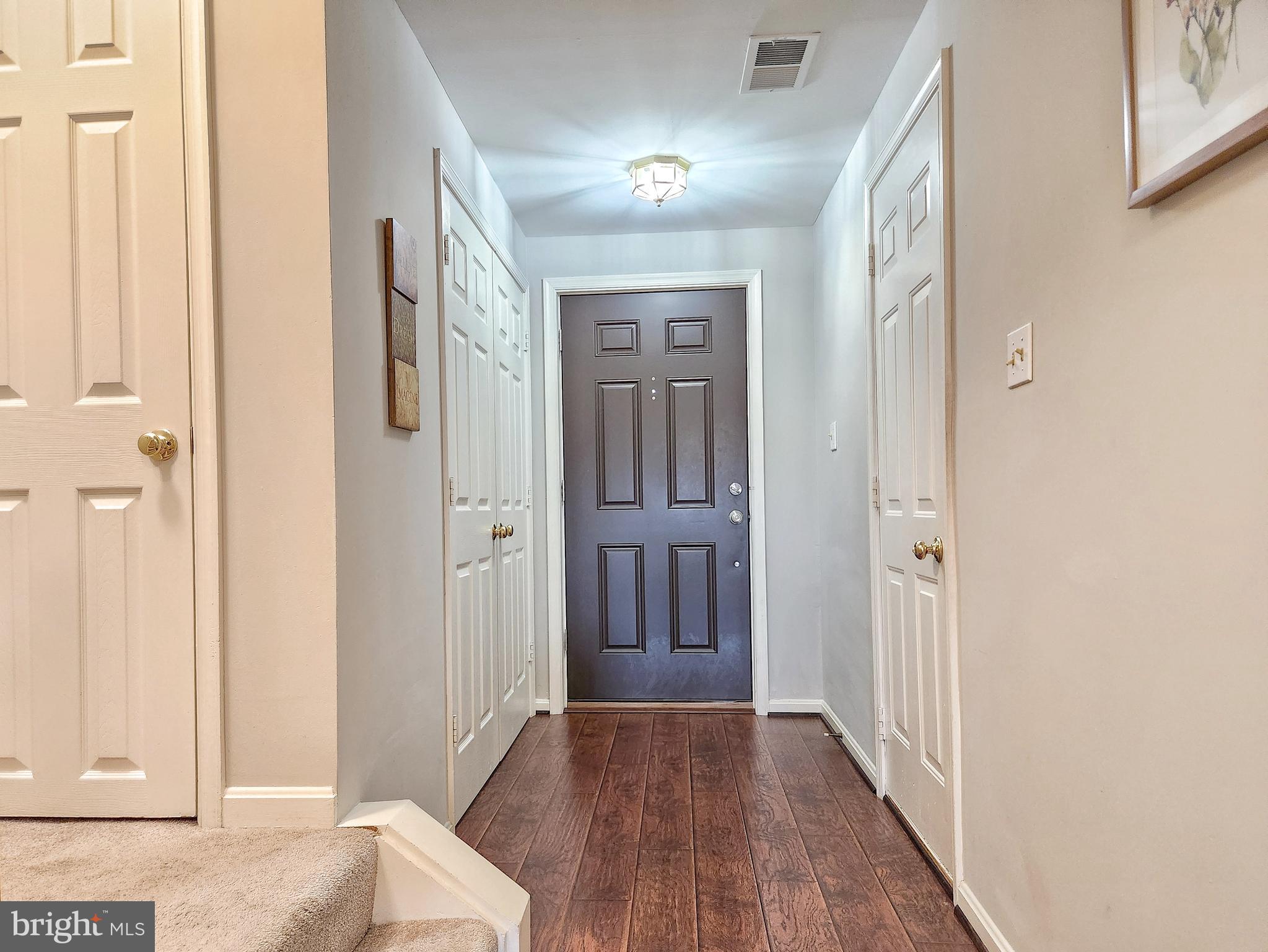 PARADISE - Residential Lease