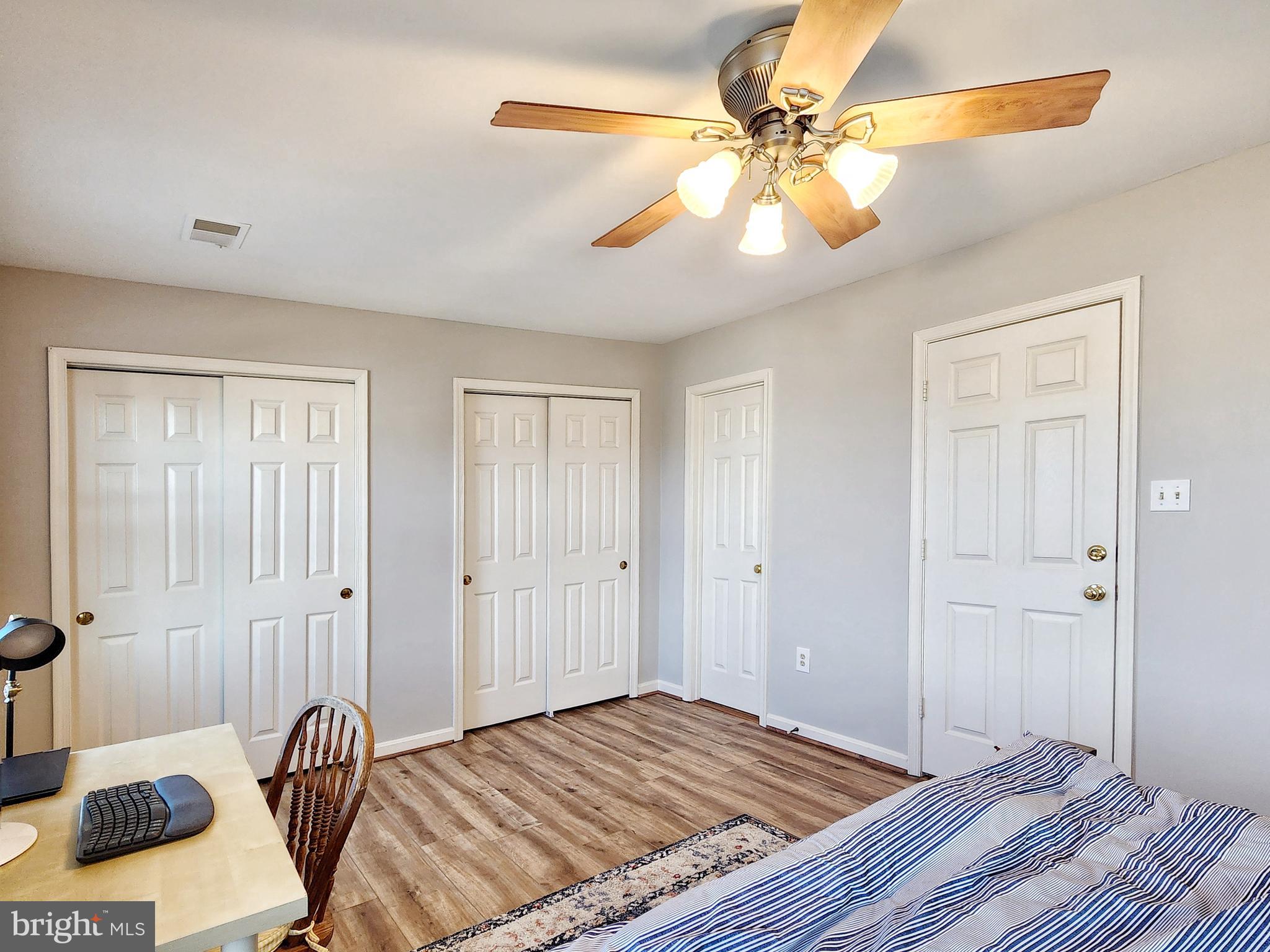 PARADISE - Residential Lease