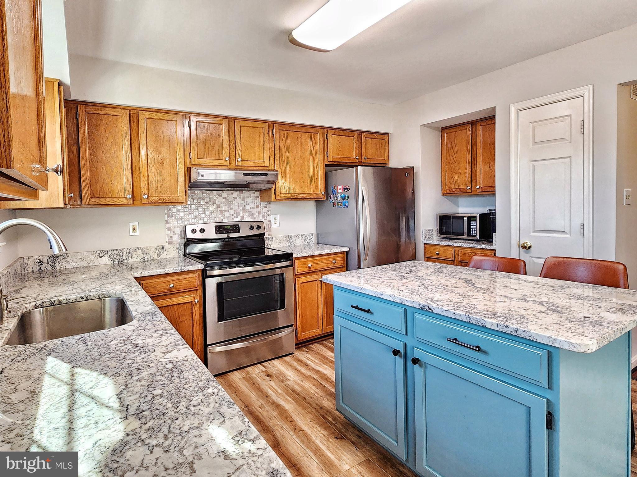 PARADISE - Residential Lease