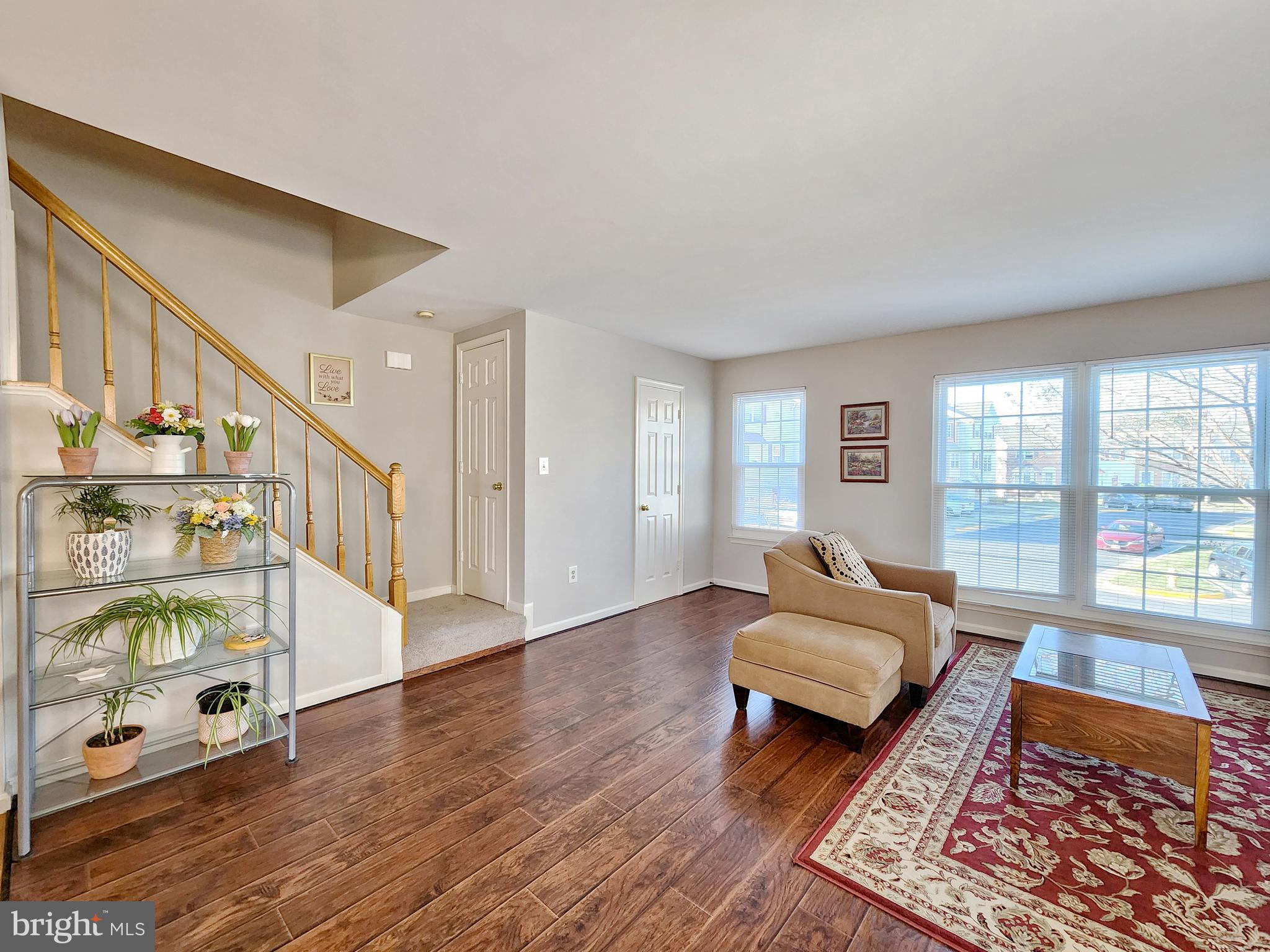 PARADISE - Residential Lease