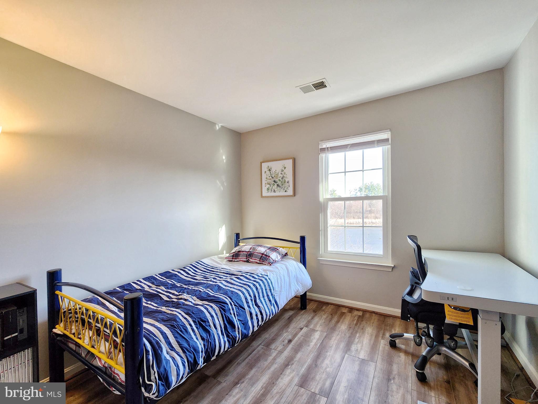 PARADISE - Residential Lease