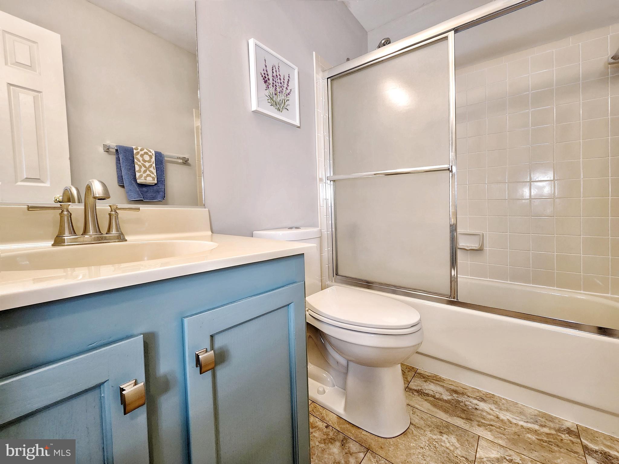 PARADISE - Residential Lease