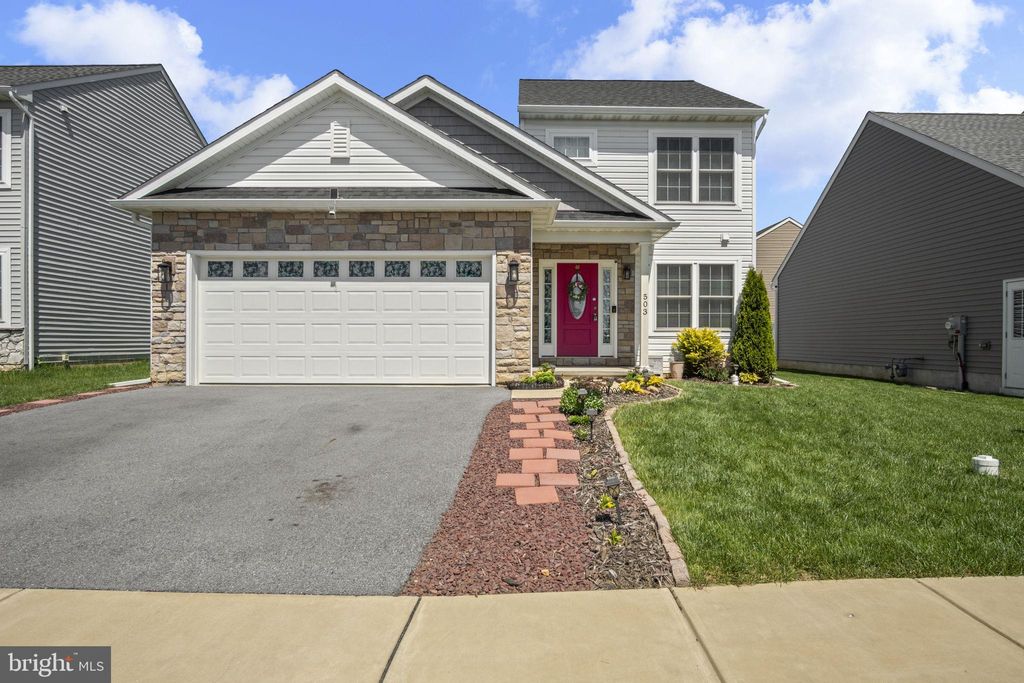 Photo of 503 Jared Way, NEW HOLLAND, PA 17557 (MLS # PALA2068884)