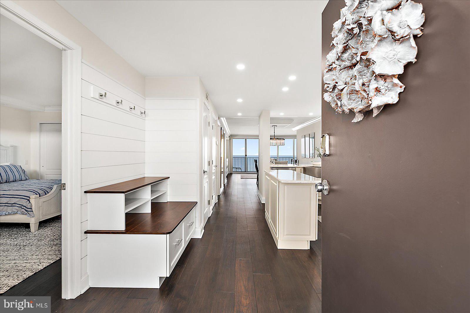 SEA COLONY EAST - Residential