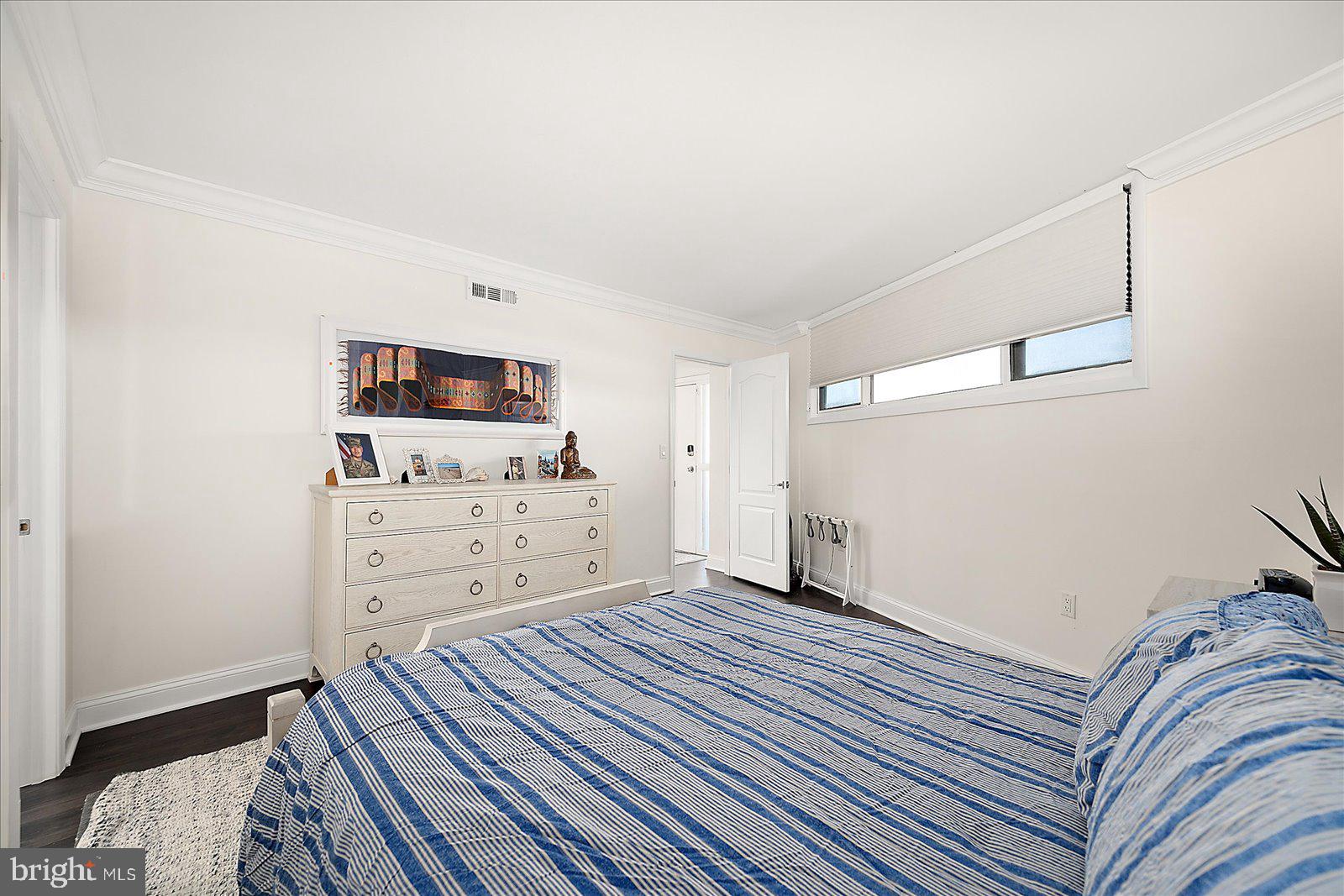 SEA COLONY EAST - Residential