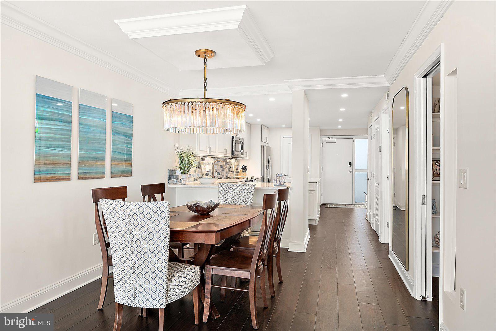 SEA COLONY EAST - Residential