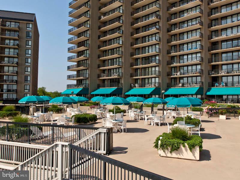 SEA COLONY EAST - Residential