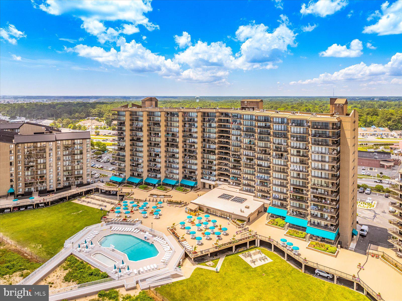 SEA COLONY EAST - Residential