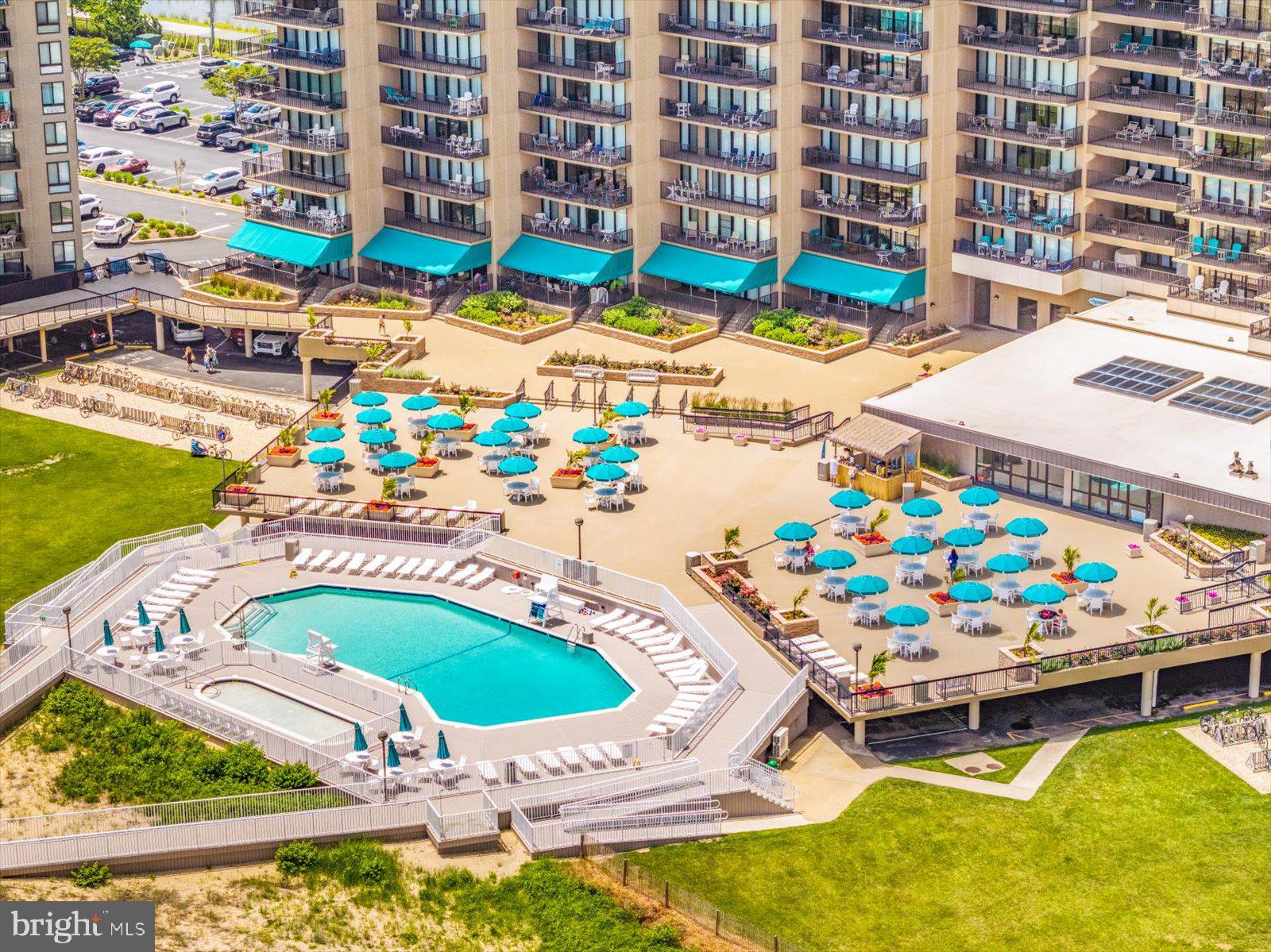 SEA COLONY EAST - Residential