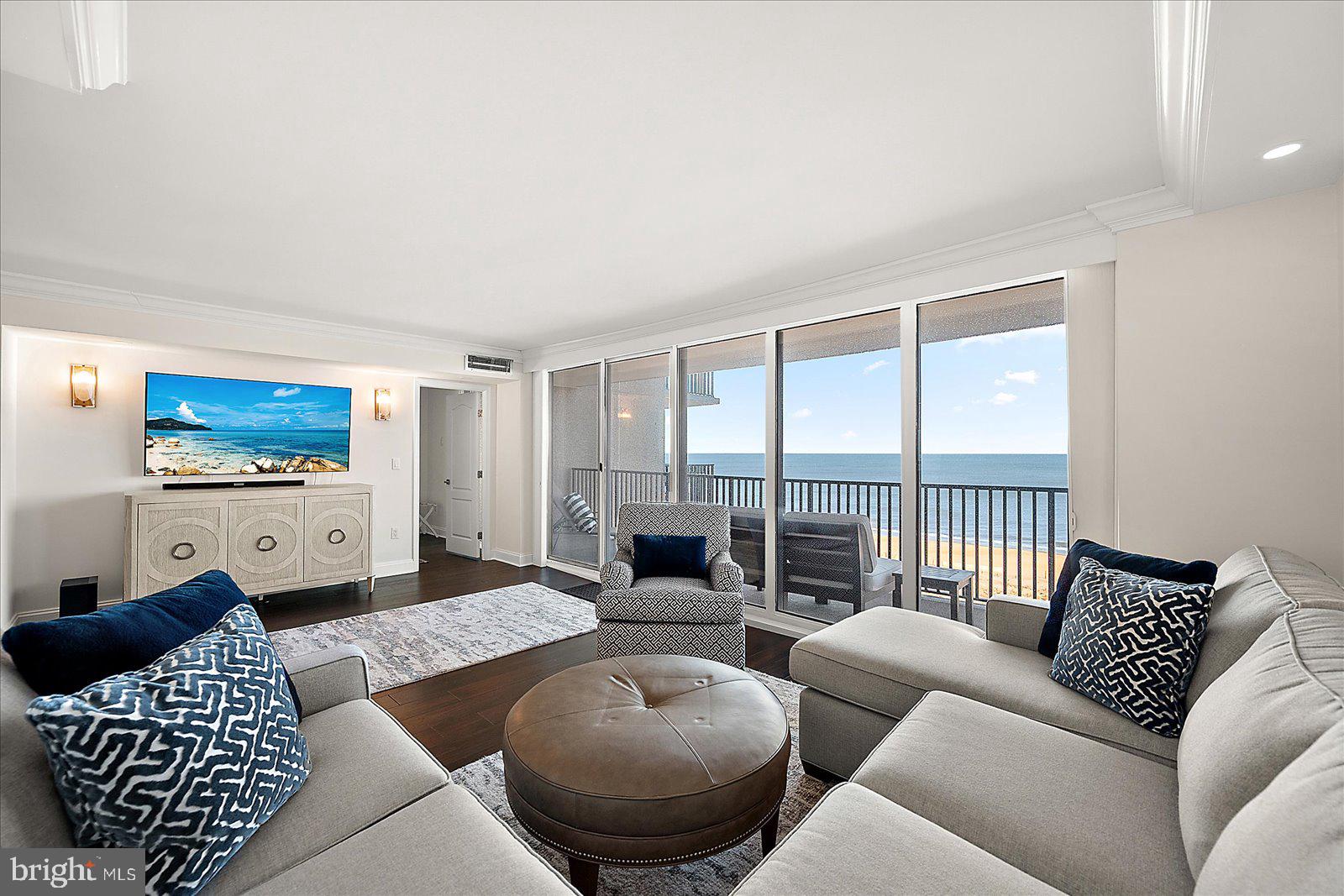 903 N EDGEWATER HOUSE ROAD