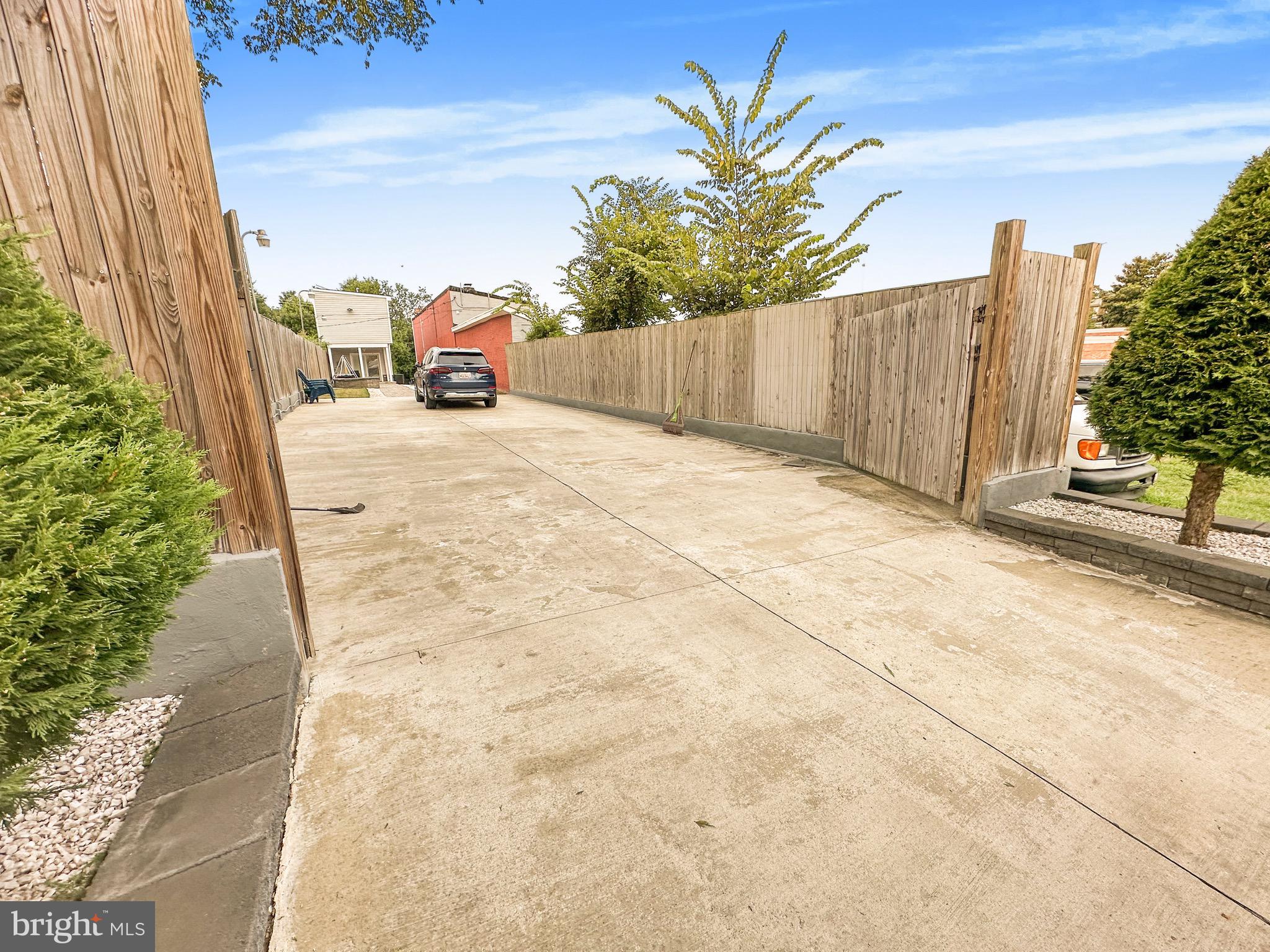 GWYNN FALLS - Residential