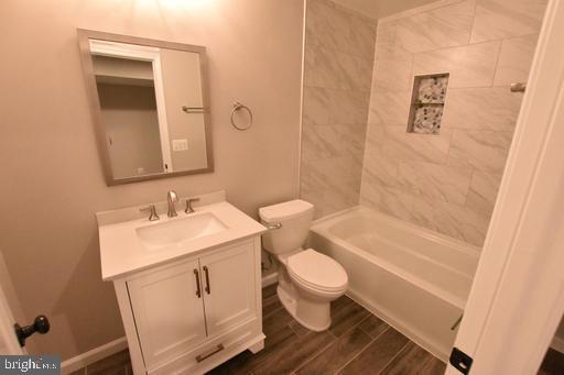 ROSEMARY KNOLLS - Residential Lease