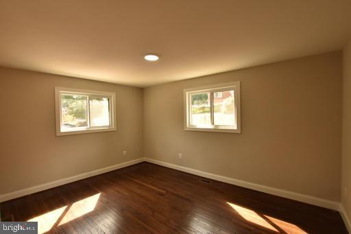 ROSEMARY KNOLLS - Residential Lease