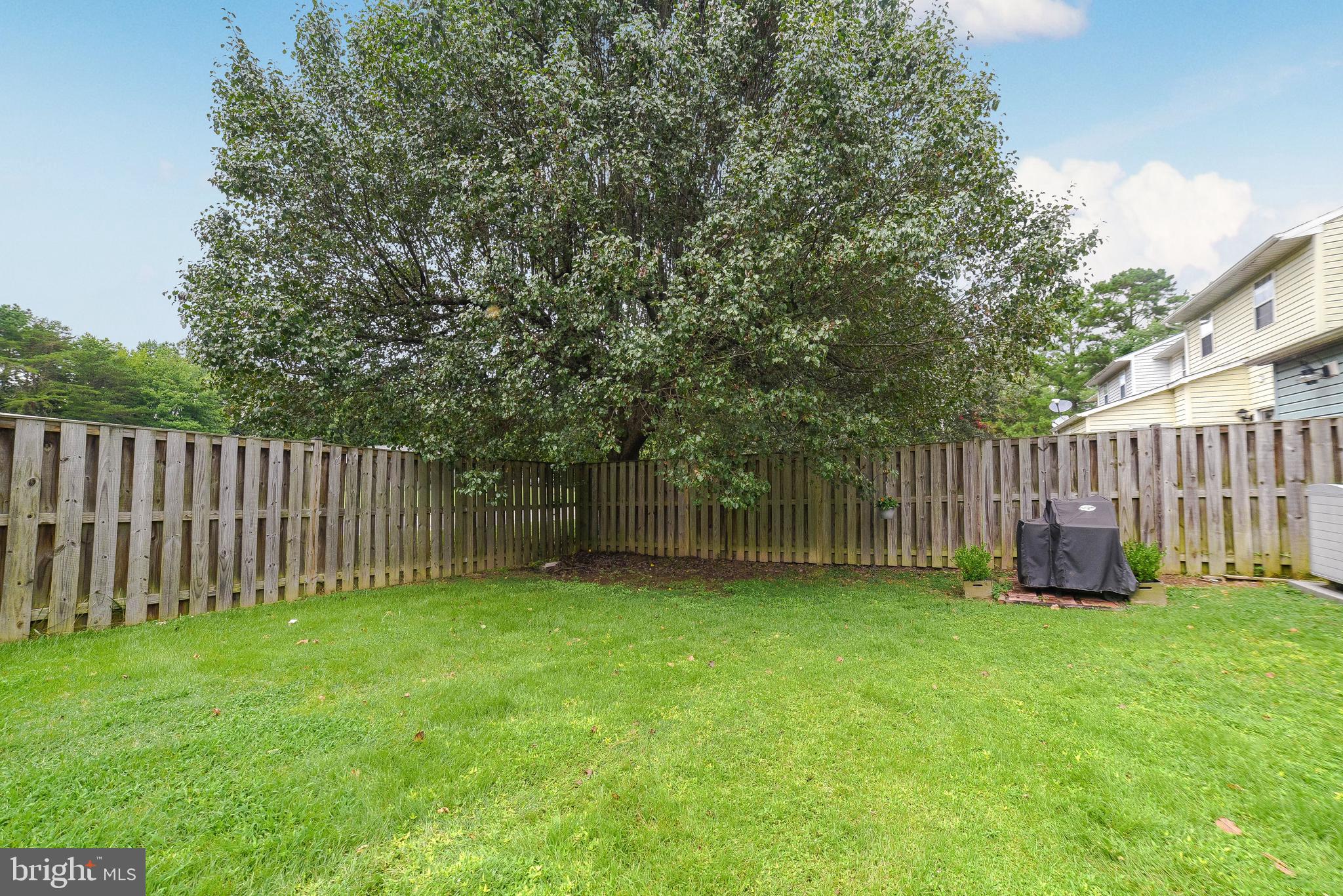 GREENVIEW VILLAGE - Residential