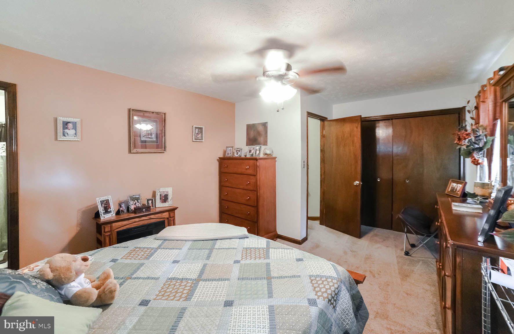 GREENVIEW VILLAGE - Residential