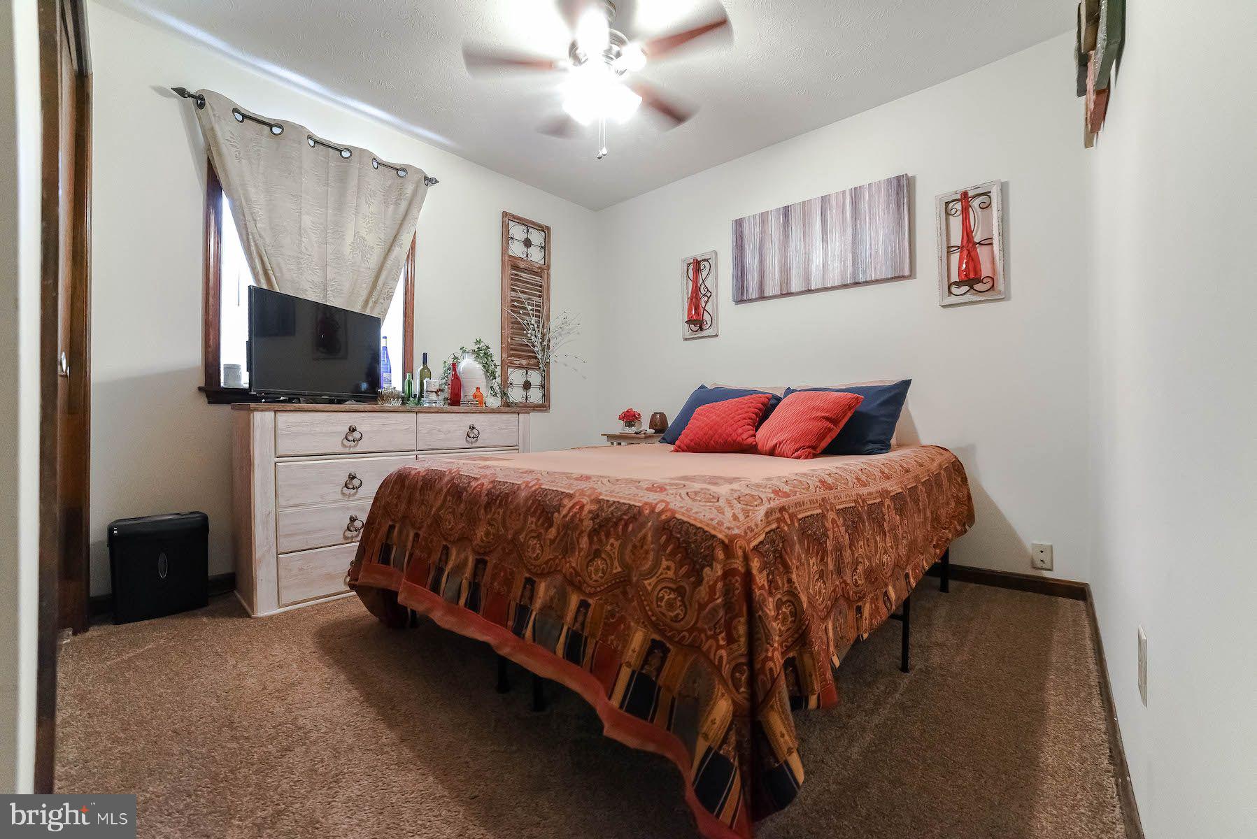 GREENVIEW VILLAGE - Residential