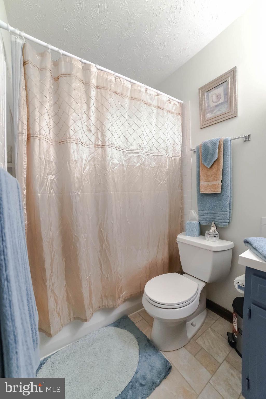 GREENVIEW VILLAGE - Residential