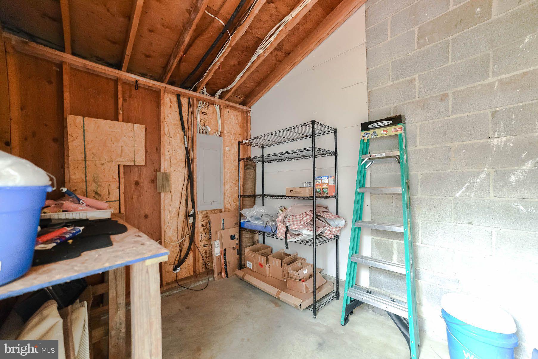 GREENVIEW VILLAGE - Residential