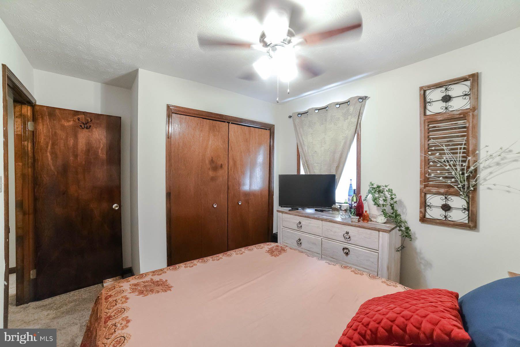 GREENVIEW VILLAGE - Residential