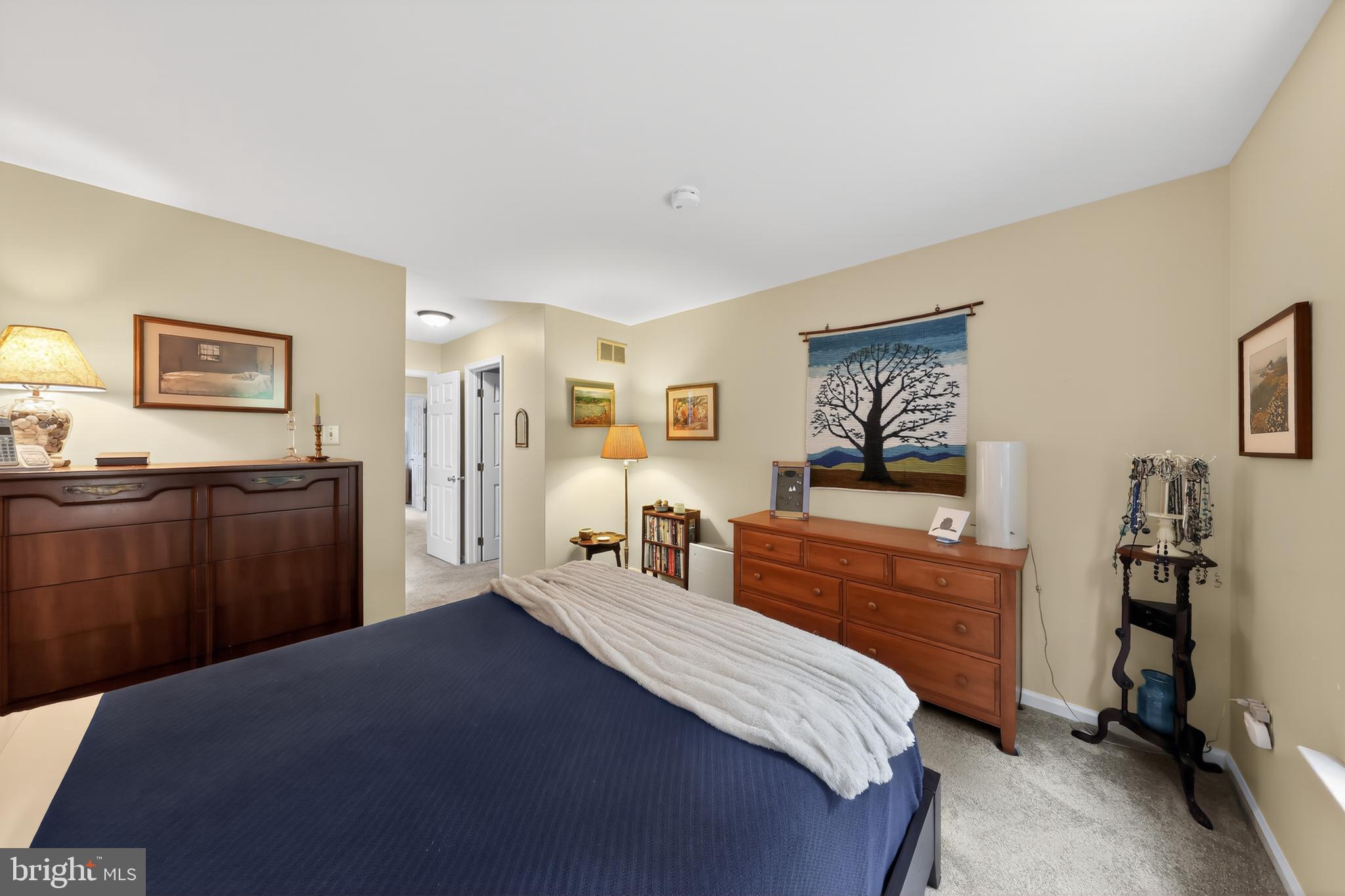 BALLINAHINCH - Residential